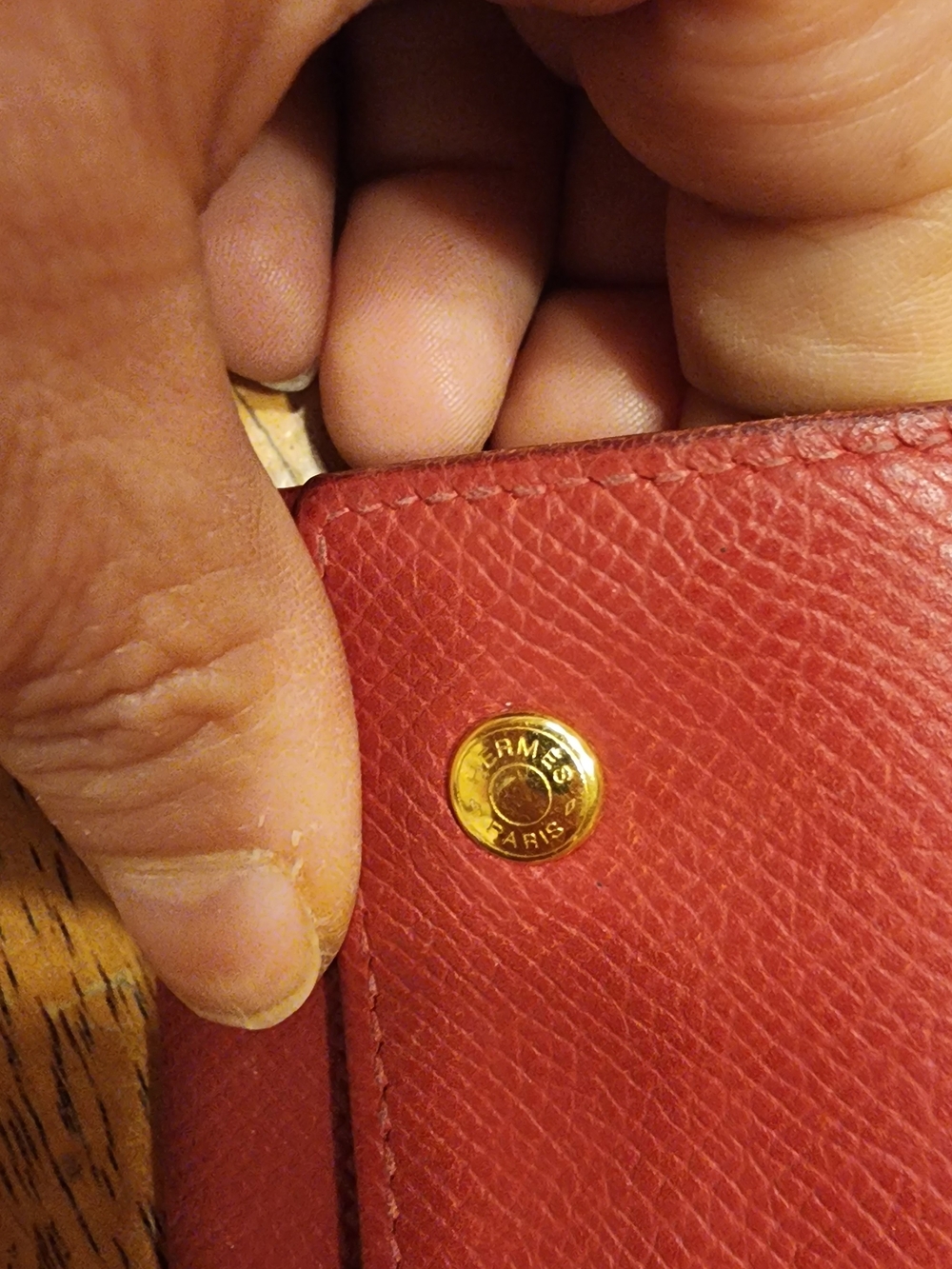 red Hermès leather key case - Picture 8 of 11